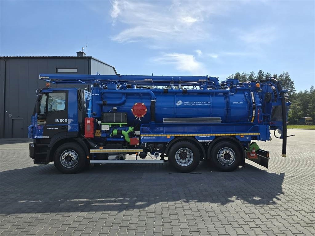 Iveco WUKO MULLER KOMBI FOR CHANNEL CLEANING - Szippantós autó: 4 kép. Iveco WUKO MULLER KOMBI FOR CHANNEL CLEANING - Szippantós autó: 4 kép.