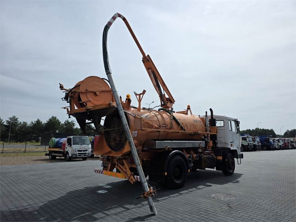 Jelcz WUKO SCK-3E RECYCLING for collecting liquid - Szippantós autó: 1 kép. Jelcz WUKO SCK-3E RECYCLING for collecting liquid - Szippantós autó: 1 kép.