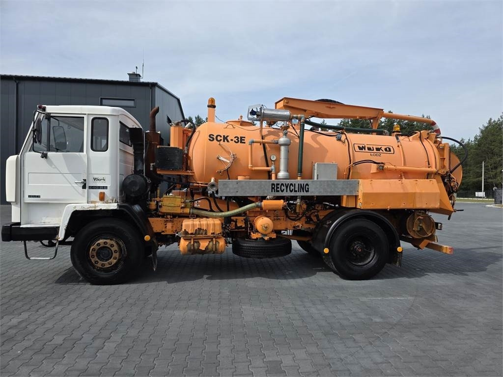 Jelcz WUKO SCK-3E RECYCLING for collecting liquid - Szippantós autó: 4 kép. Jelcz WUKO SCK-3E RECYCLING for collecting liquid - Szippantós autó: 4 kép.