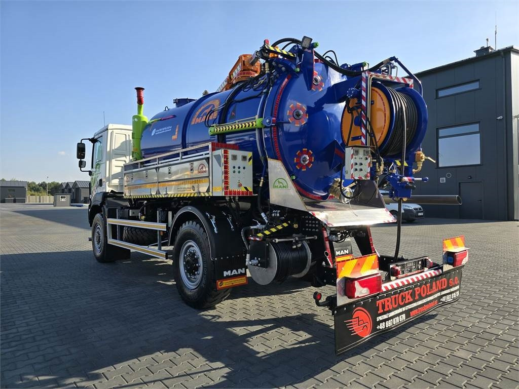 MAN TGM 4x4 GAMON PW8 for collecting liquid waste sepa - Szippantós autó: 5 kép. MAN TGM 4x4 GAMON PW8 for collecting liquid waste sepa - Szippantós autó: 5 kép.