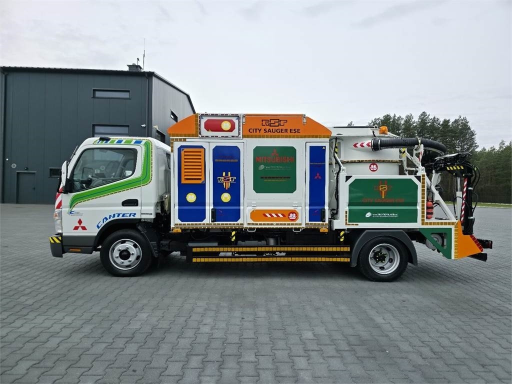 Mitsubishi CANTER odkurzacz koparka ssąca Saugbagger CITY SAU - Kotrógép: 4 kép. Mitsubishi CANTER odkurzacz koparka ssąca Saugbagger CITY SAU - Kotrógép: 4 kép.