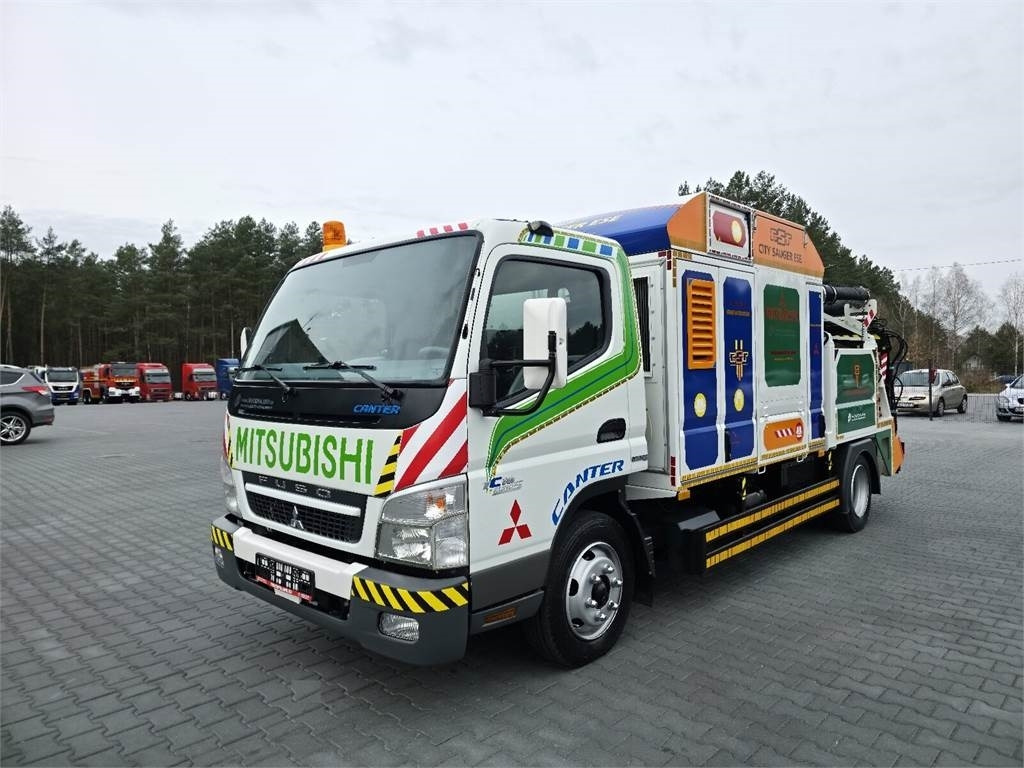 Mitsubishi CANTER odkurzacz koparka ssąca Saugbagger CITY SAU - Kotrógép: 3 kép. Mitsubishi CANTER odkurzacz koparka ssąca Saugbagger CITY SAU - Kotrógép: 3 kép.