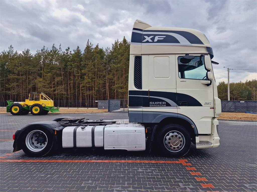 DAF XF 106 460 - Nyergesvontató: 5 kép. DAF XF 106 460 - Nyergesvontató: 5 kép.