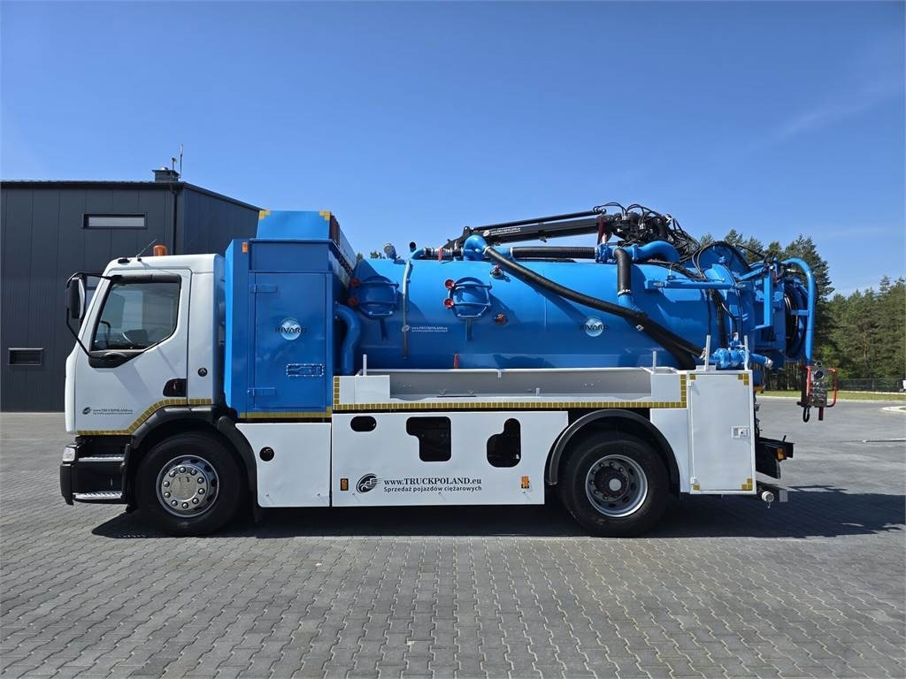 Renault 4x2 WUKO RIVARD for collecting liquid waste - Szippantós autó: 4 kép. Renault 4x2 WUKO RIVARD for collecting liquid waste - Szippantós autó: 4 kép.