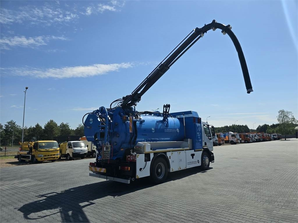 Renault 4x2 WUKO RIVARD for collecting liquid waste - Szippantós autó: 5 kép. Renault 4x2 WUKO RIVARD for collecting liquid waste - Szippantós autó: 5 kép.