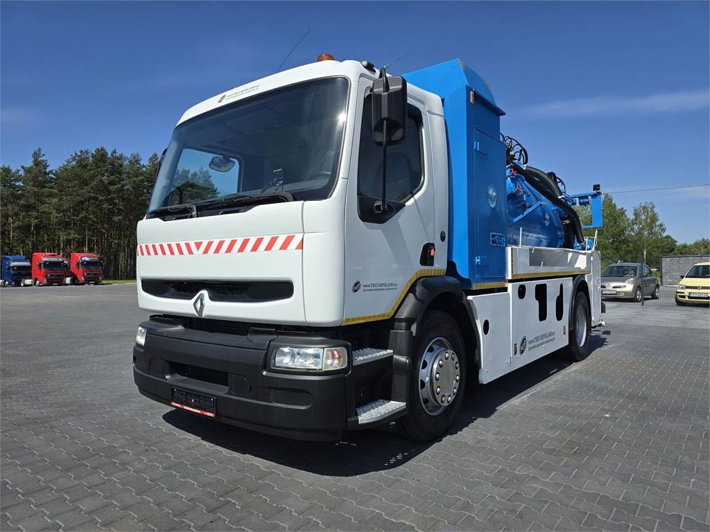 Renault WUKO RIVARD for collecting liquid waste - Szippantós autó: 3 kép. Renault WUKO RIVARD for collecting liquid waste - Szippantós autó: 3 kép.