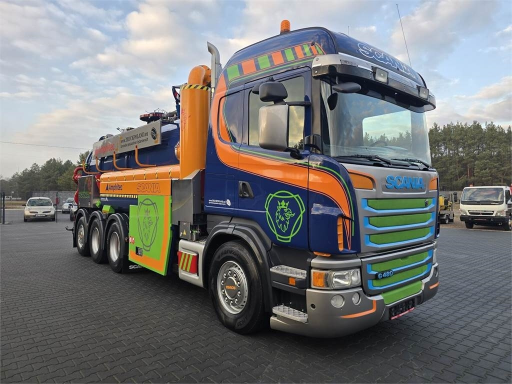 Scania Amphitec VORTEX G2 ATEX suction and blowing vacuum - Szippantós autó: 2 kép. Scania Amphitec VORTEX G2 ATEX suction and blowing vacuum - Szippantós autó: 2 kép.