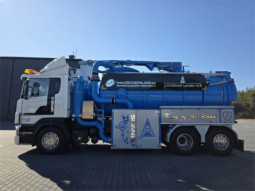Scania Larsen FlexVac 311 Vacuum suction loader - Szippantós autó: 4 kép. Scania Larsen FlexVac 311 Vacuum suction loader - Szippantós autó: 4 kép.