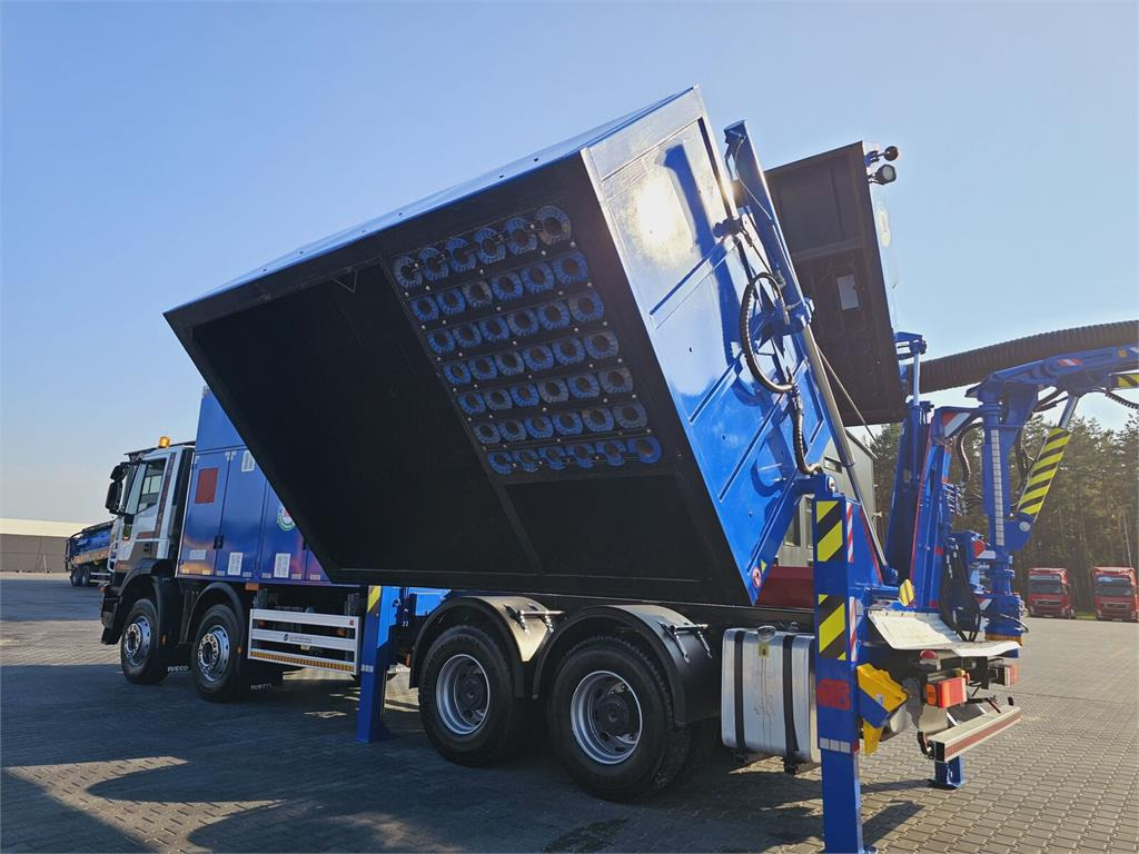 Többcélú/ Speciális jármű Iveco MTS 4 x TURBINE: 28 kép. Többcélú/ Speciális jármű Iveco MTS 4 x TURBINE: 28 kép.