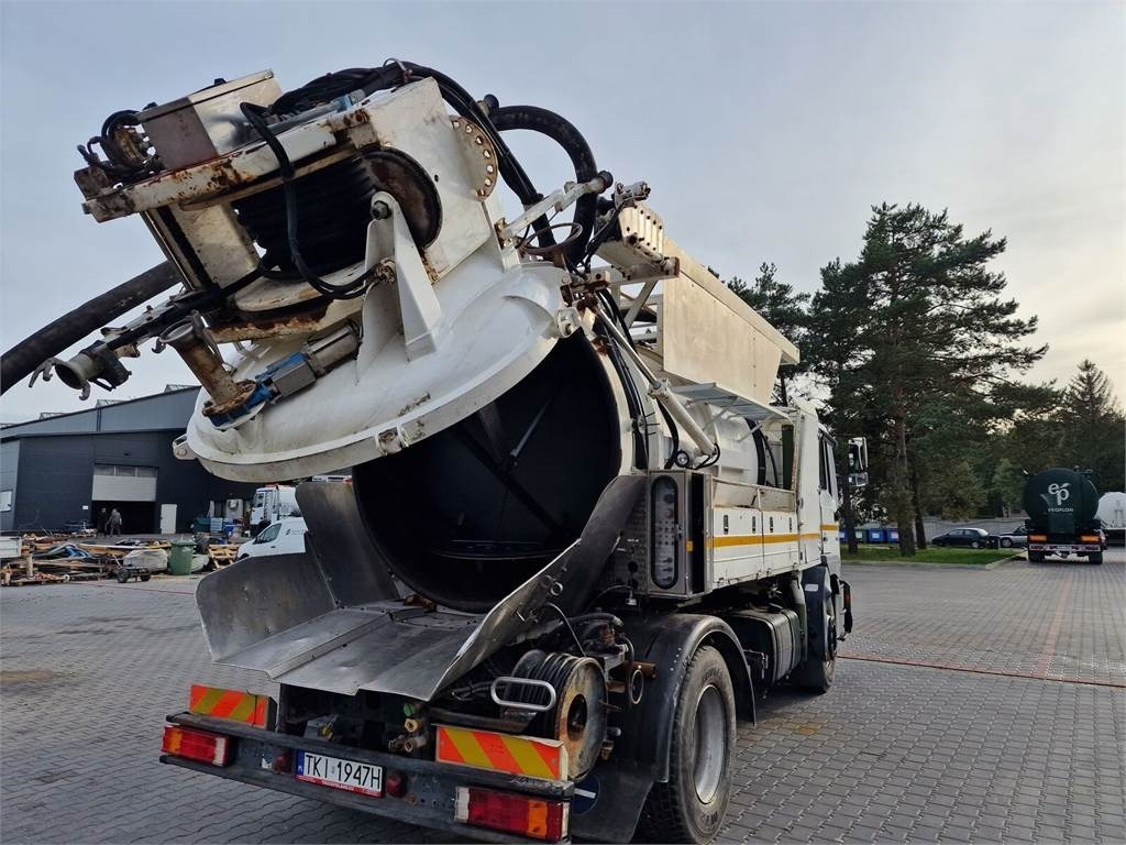 MAN WUKO MORO KOMBI FOR CHANNEL CLEANING - Többcélú/ Speciális jármű: 1 kép. MAN WUKO MORO KOMBI FOR CHANNEL CLEANING - Többcélú/ Speciális jármű: 1 kép.
