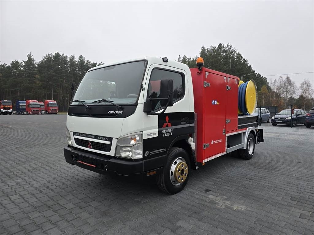 Mitsubishi RIONED COMBI WUKO FOR CLEANING SEWAGE - Többcélú/ Speciális jármű: 3 kép. Mitsubishi RIONED COMBI WUKO FOR CLEANING SEWAGE - Többcélú/ Speciális jármű: 3 kép.