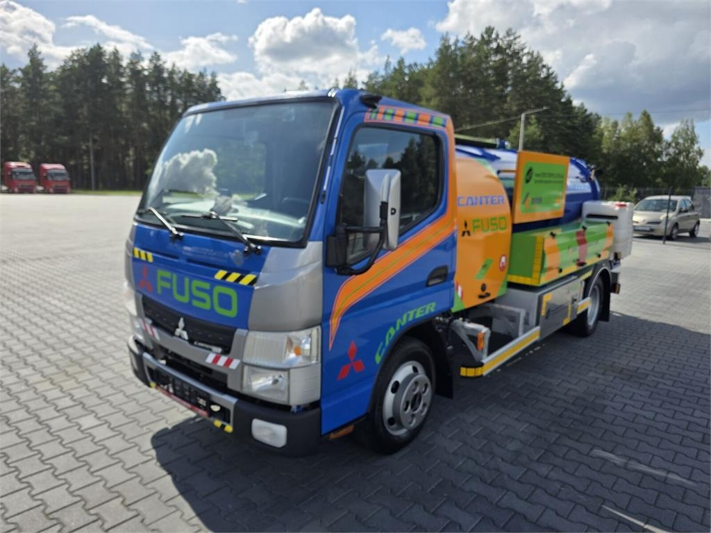 Mitsubishi ROM SMART COMBI WUKO HOT WATER FOR CLEANING SEWAGE - Többcélú/ Speciális jármű: 3 kép. Mitsubishi ROM SMART COMBI WUKO HOT WATER FOR CLEANING SEWAGE - Többcélú/ Speciális jármű: 3 kép.