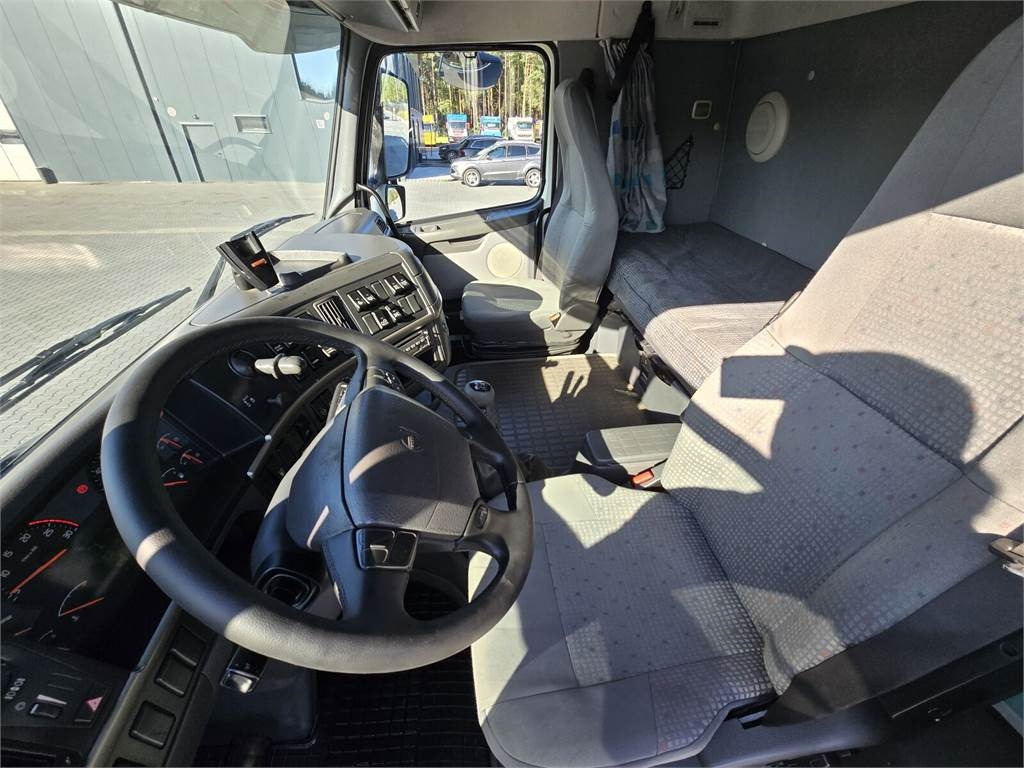 Szippantós autó Volvo Disab Centurion vacuum suction loader: 27 kép. Szippantós autó Volvo Disab Centurion vacuum suction loader: 27 kép.