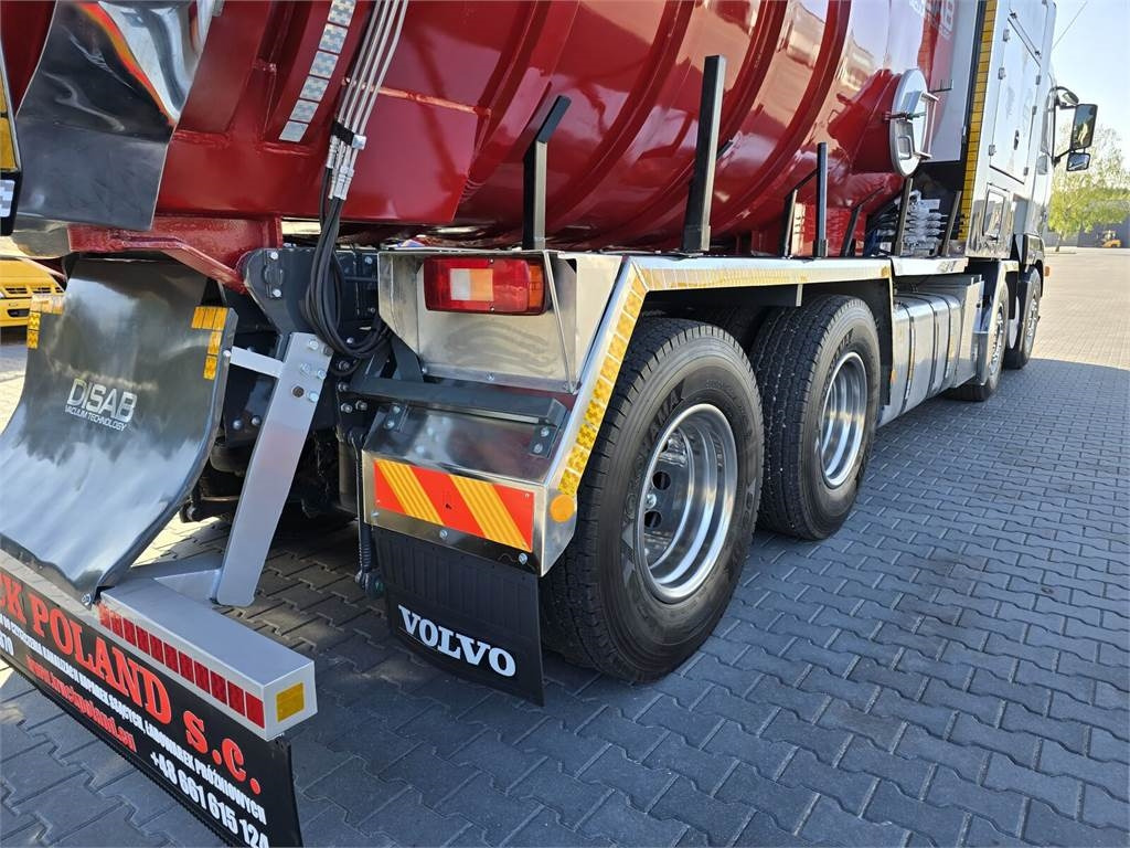 Szippantós autó Volvo Disab Centurion vacuum suction loader: 15 kép. Szippantós autó Volvo Disab Centurion vacuum suction loader: 15 kép.