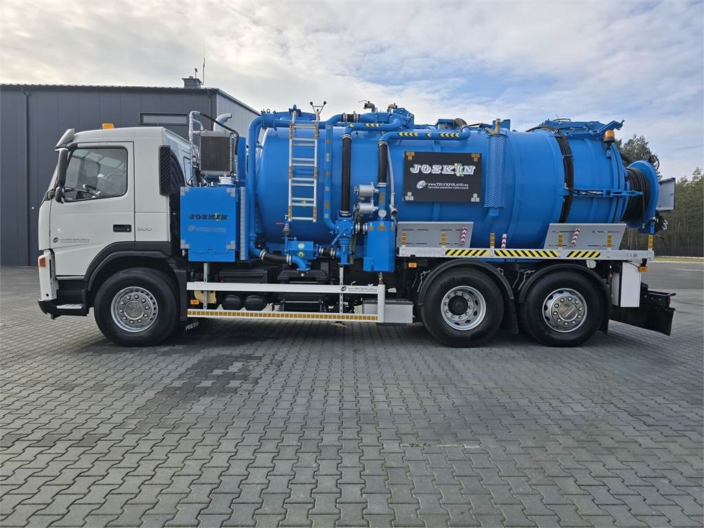 Volvo JOSKIN WUKO FOR CLEANING COMBI - Szippantós autó: 3 kép. Volvo JOSKIN WUKO FOR CLEANING COMBI - Szippantós autó: 3 kép.