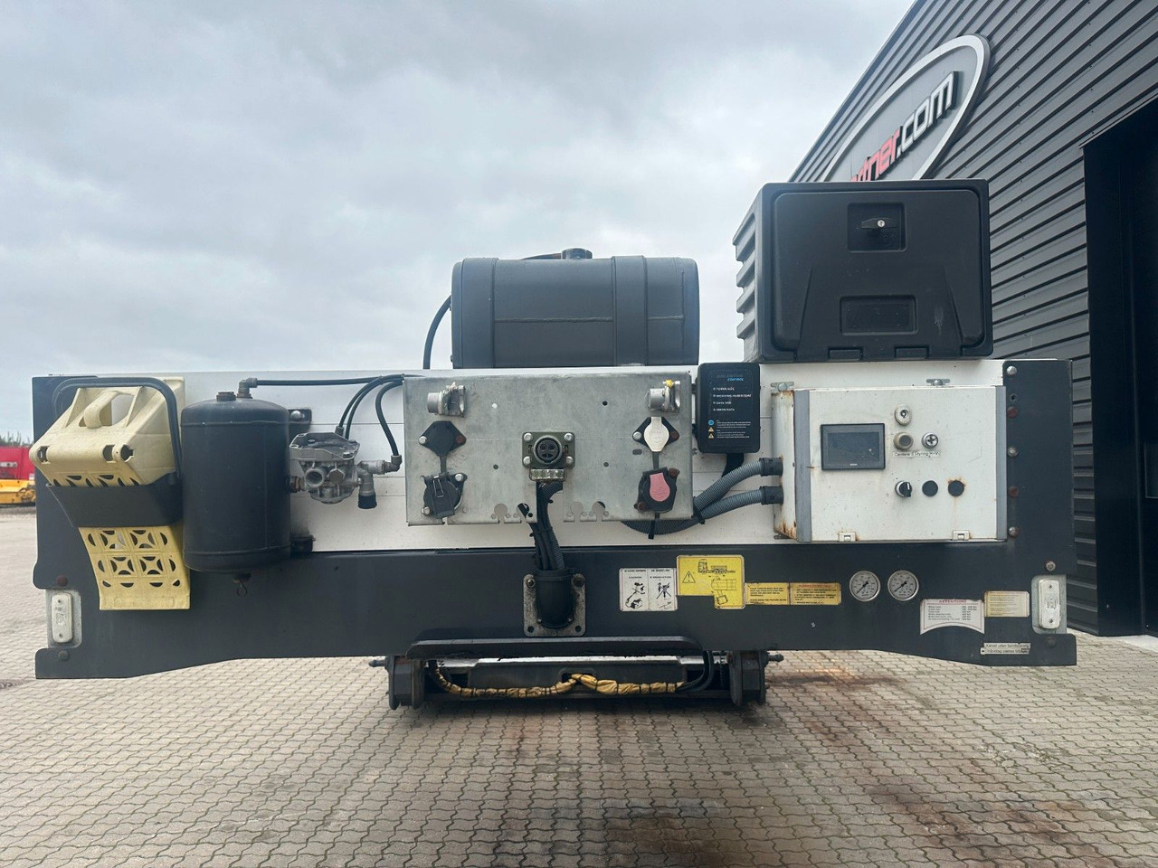 Doll Danson 2 achs tiefbett / ausziehbar - Félpótkocsi mélybölcsős: 3 kép. Doll Danson 2 achs tiefbett / ausziehbar - Félpótkocsi mélybölcsős: 3 kép.