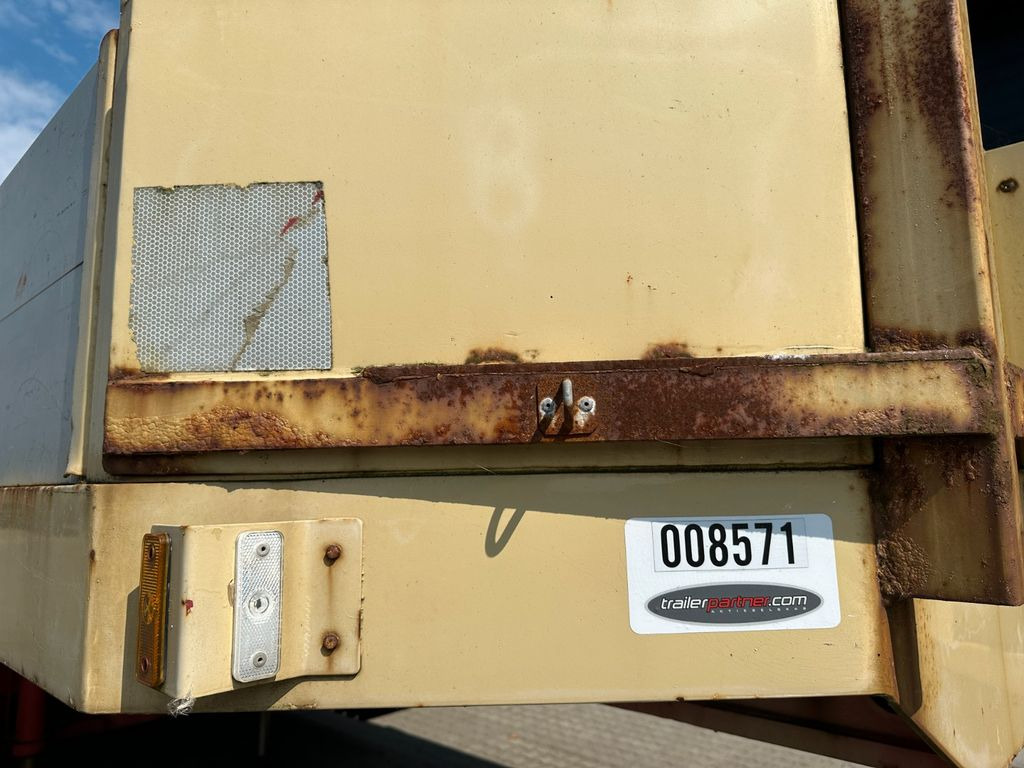 ES-GE 7 Achser / teleskob bis 24.050 mm - Félpótkocsi mélybölcsős: 4 kép. ES-GE 7 Achser / teleskob bis 24.050 mm - Félpótkocsi mélybölcsős: 4 kép.