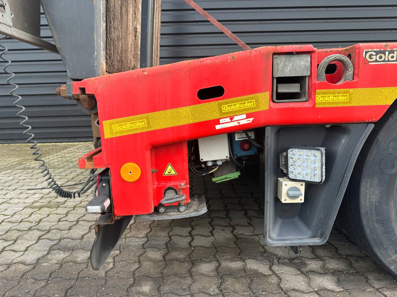 Goldhofer Stepstar 4 achs tieflader / Ausziehbar - Félpótkocsi mélybölcsős: 4 kép. Goldhofer Stepstar 4 achs tieflader / Ausziehbar - Félpótkocsi mélybölcsős: 4 kép.