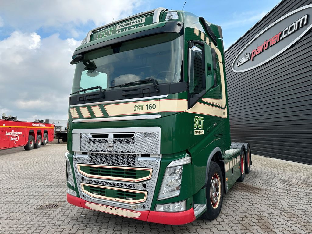 Volvo FH 540 6x4 - Nyergesvontató: 2 kép. Volvo FH 540 6x4 - Nyergesvontató: 2 kép.