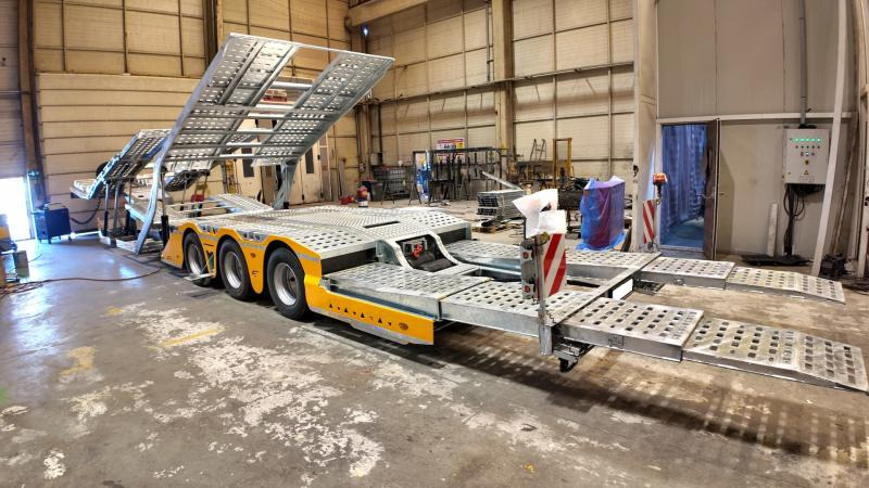 Eroglu 3 Axle Trucks Carriers - Félpótkocsi autószállító: 2 kép. Eroglu 3 Axle Trucks Carriers - Félpótkocsi autószállító: 2 kép.