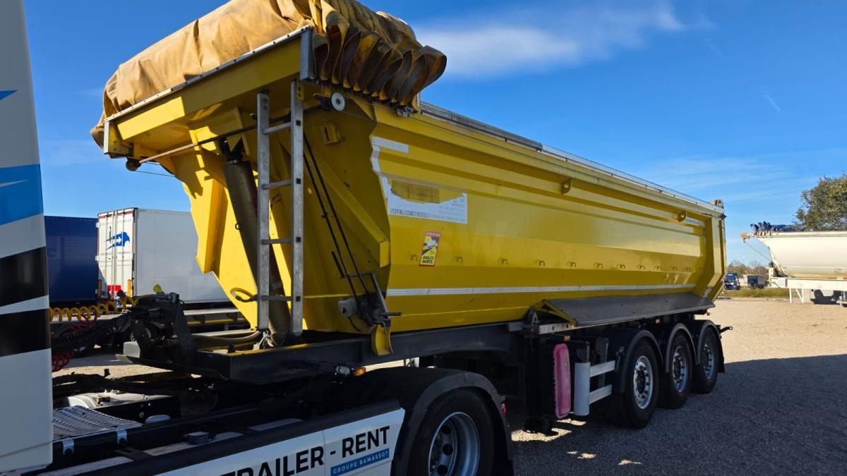 Lider Damper LT1 - Félpótkocsi billenőplatós: 3 kép. Lider Damper LT1 - Félpótkocsi billenőplatós: 3 kép.