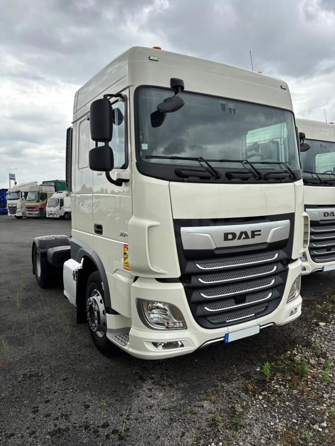 DAF XF 480 - Nyergesvontató: 1 kép. DAF XF 480 - Nyergesvontató: 1 kép.