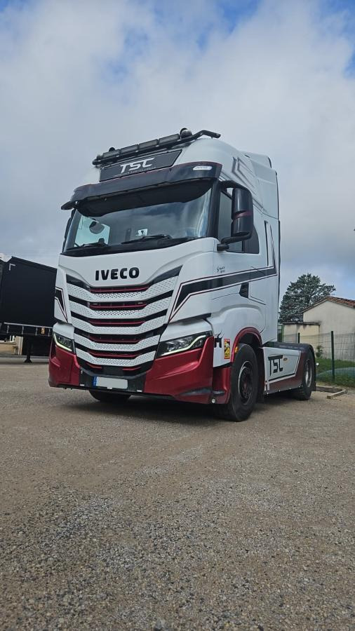 Iveco S-WAY AS 440 S - Nyergesvontató: 1 kép. Iveco S-WAY AS 440 S - Nyergesvontató: 1 kép.