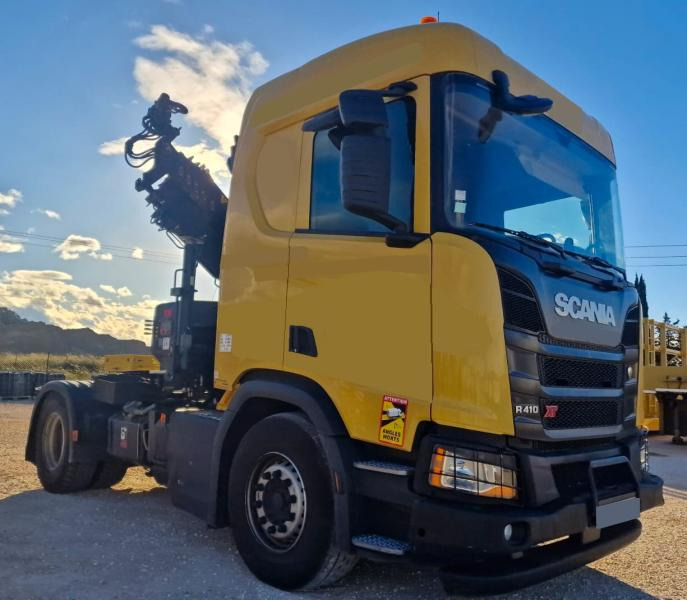 Scania R 410 XT - Nyergesvontató: 2 kép. Scania R 410 XT - Nyergesvontató: 2 kép.