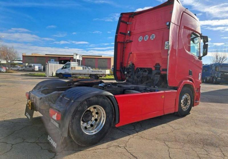 Scania R 500 - Nyergesvontató: 2 kép. Scania R 500 - Nyergesvontató: 2 kép.
