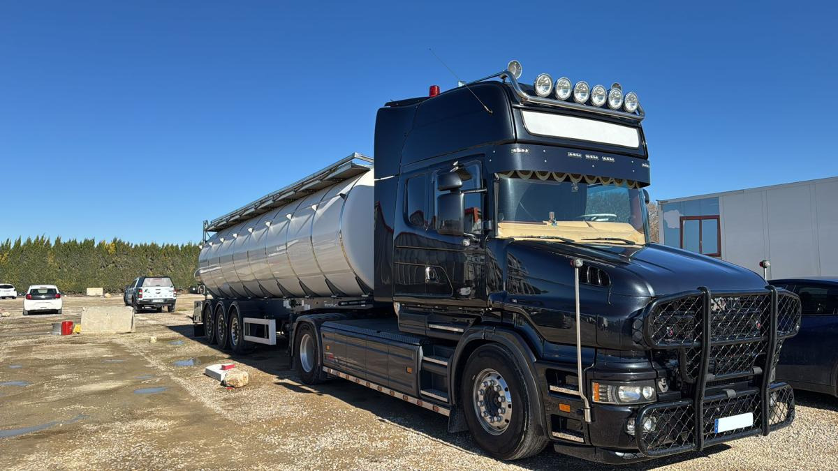 Scania Torpedo T164-480 - Nyergesvontató: 1 kép. Scania Torpedo T164-480 - Nyergesvontató: 1 kép.