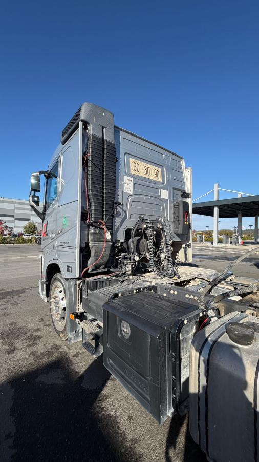 Volvo FH 500 - Nyergesvontató: 3 kép. Volvo FH 500 - Nyergesvontató: 3 kép.