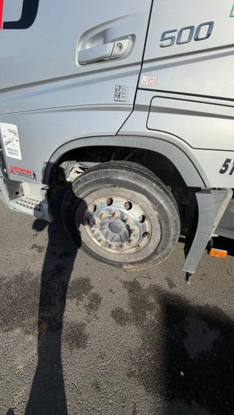 Volvo FH 500 - Nyergesvontató: 4 kép. Volvo FH 500 - Nyergesvontató: 4 kép.