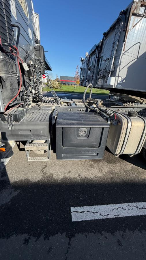 Volvo FH 500 - Nyergesvontató: 5 kép. Volvo FH 500 - Nyergesvontató: 5 kép.