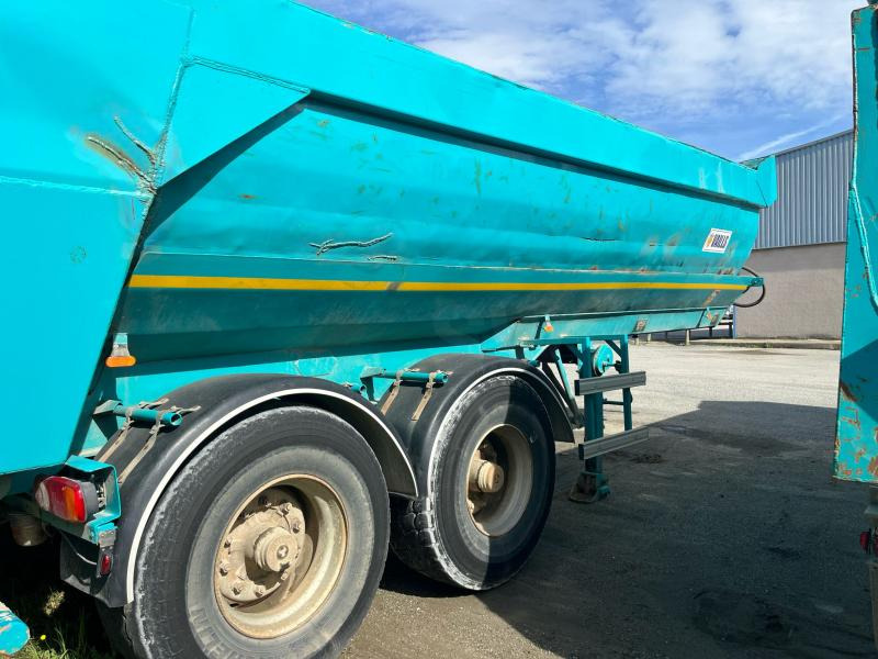 Robuste S3302V2C - Félpótkocsi billenőplatós: 5 kép. Robuste S3302V2C - Félpótkocsi billenőplatós: 5 kép.