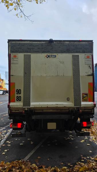 Scania P 320 - Hűtős teherautó: 5 kép. Scania P 320 - Hűtős teherautó: 5 kép.