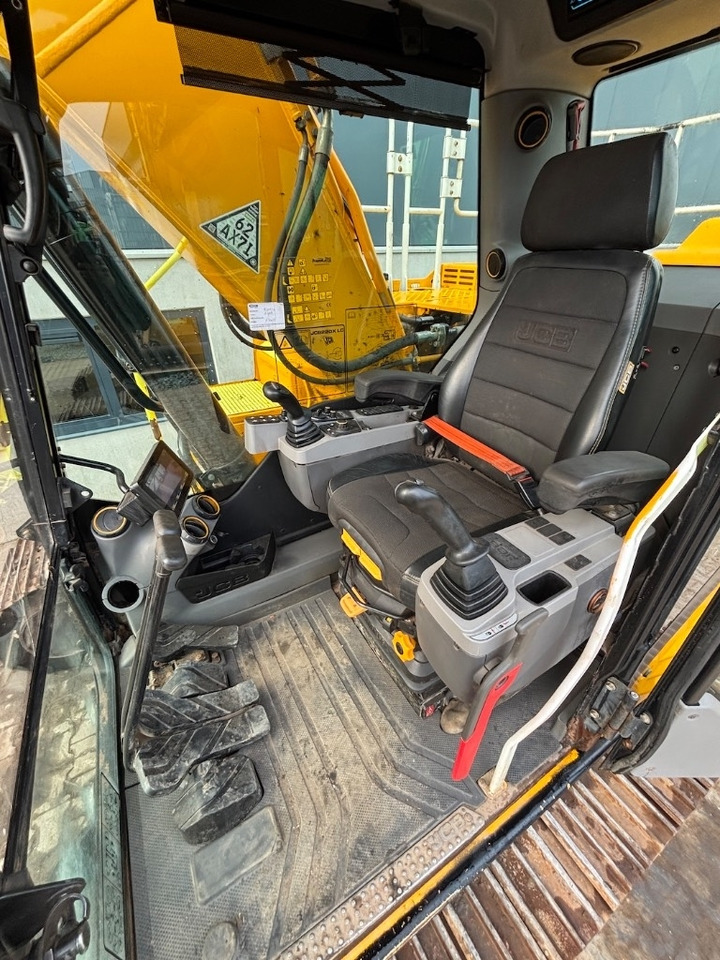 Lánctalpas kotró JCB 220 XL 4F -- 220X lc -- 220 X LC: 13 kép.