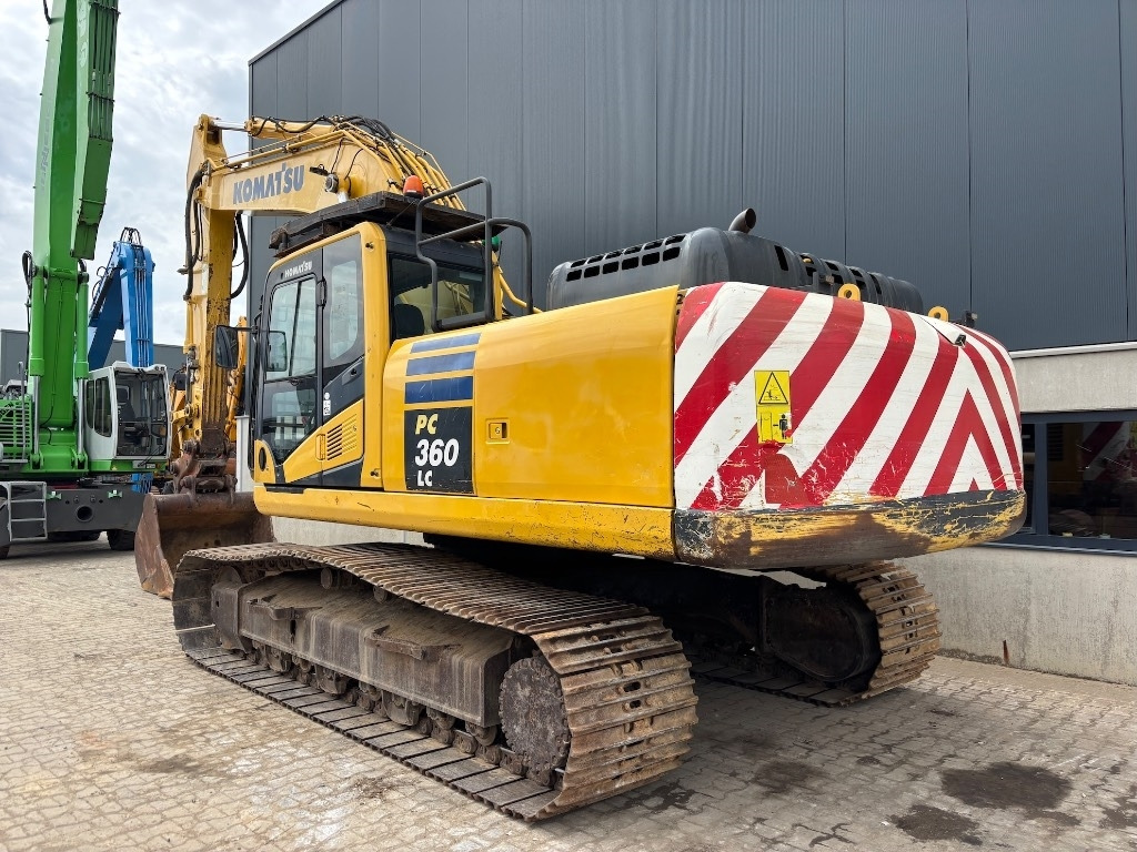 Komatsu PC 360 LC-10 - Lánctalpas kotró: 3 kép. Komatsu PC 360 LC-10 - Lánctalpas kotró: 3 kép.