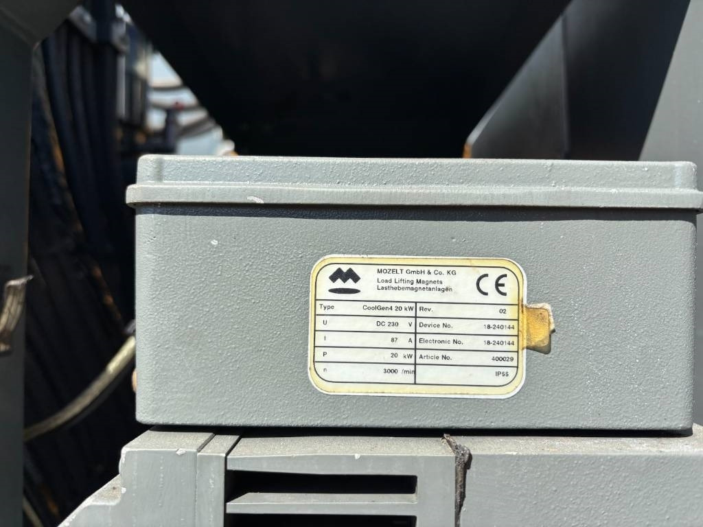 Hulladék kotró Liebherr LH 40 -- LH40 -- 20kw mozelt generator: 33 kép.
