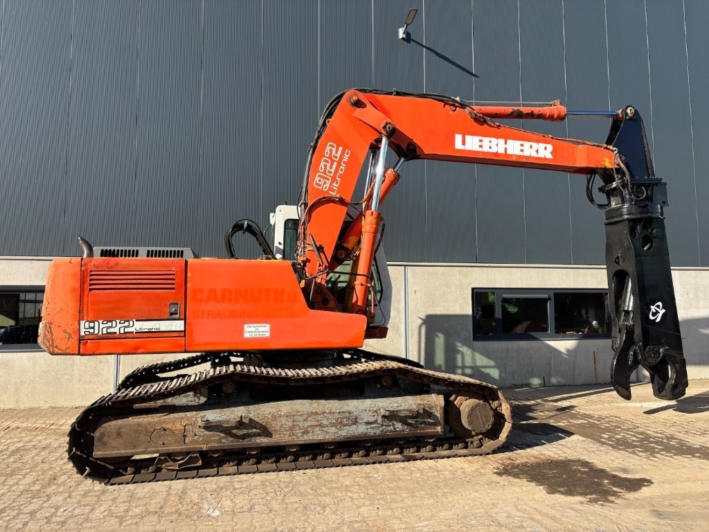 Lánctalpas kotró Liebherr R 922 HD S L with LaBounty Shear: 6 kép.