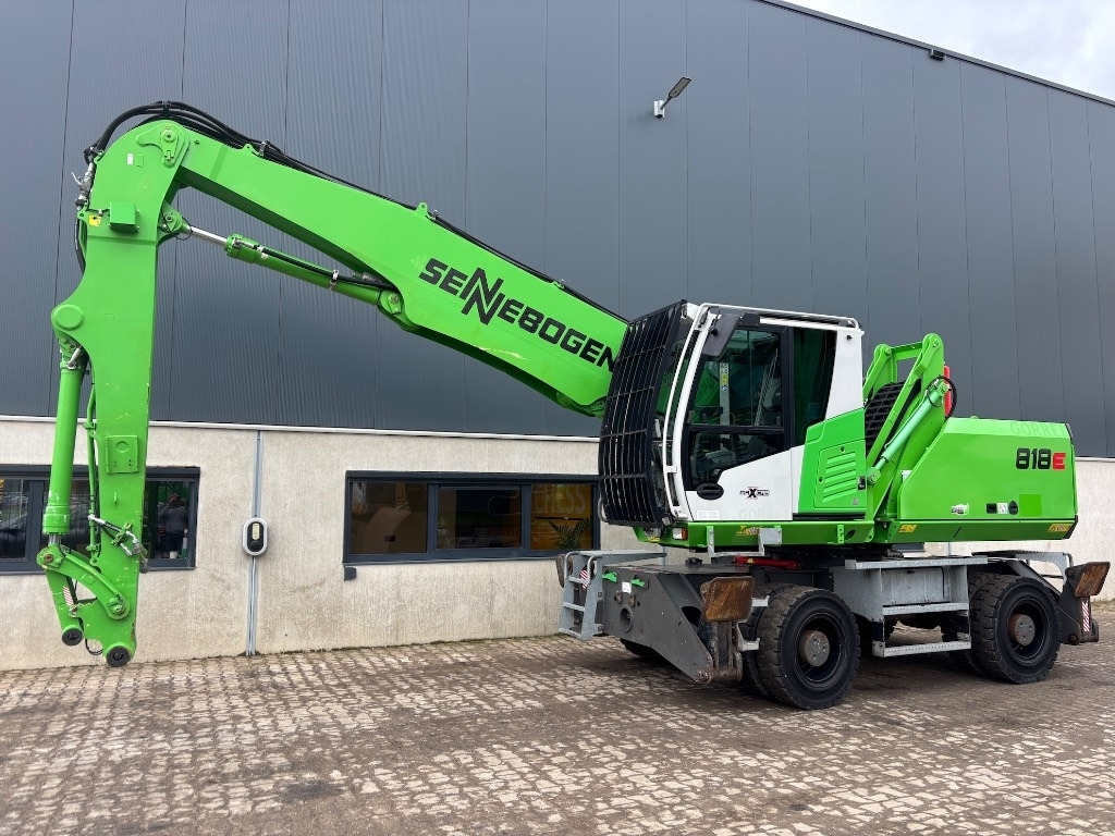 Sennebogen 818 E - 818 M - 818M - 818E XL - Hulladék kotró: 4 kép. Sennebogen 818 E - 818 M - 818M - 818E XL - Hulladék kotró: 4 kép.