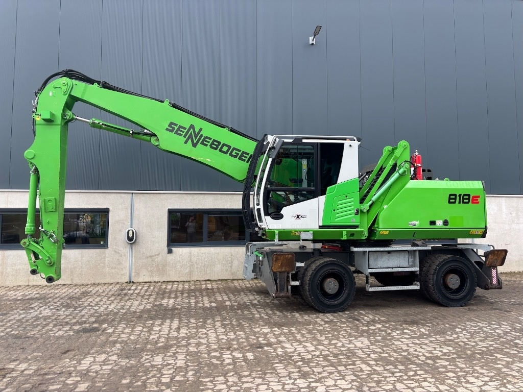 Sennebogen 818 E - 818 M - 818M - 818E XL - Hulladék kotró: 5 kép. Sennebogen 818 E - 818 M - 818M - 818E XL - Hulladék kotró: 5 kép.