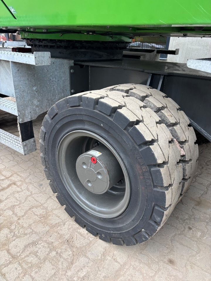 Hulladék kotró Sennebogen 821 E - 821M - 821E: 40 kép.