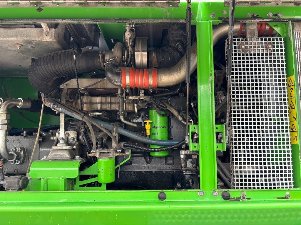 Hulladék kotró Sennebogen 835 M - 835 E - 835E - 835M: 31 kép. Hulladék kotró Sennebogen 835 M - 835 E - 835E - 835M: 31 kép.