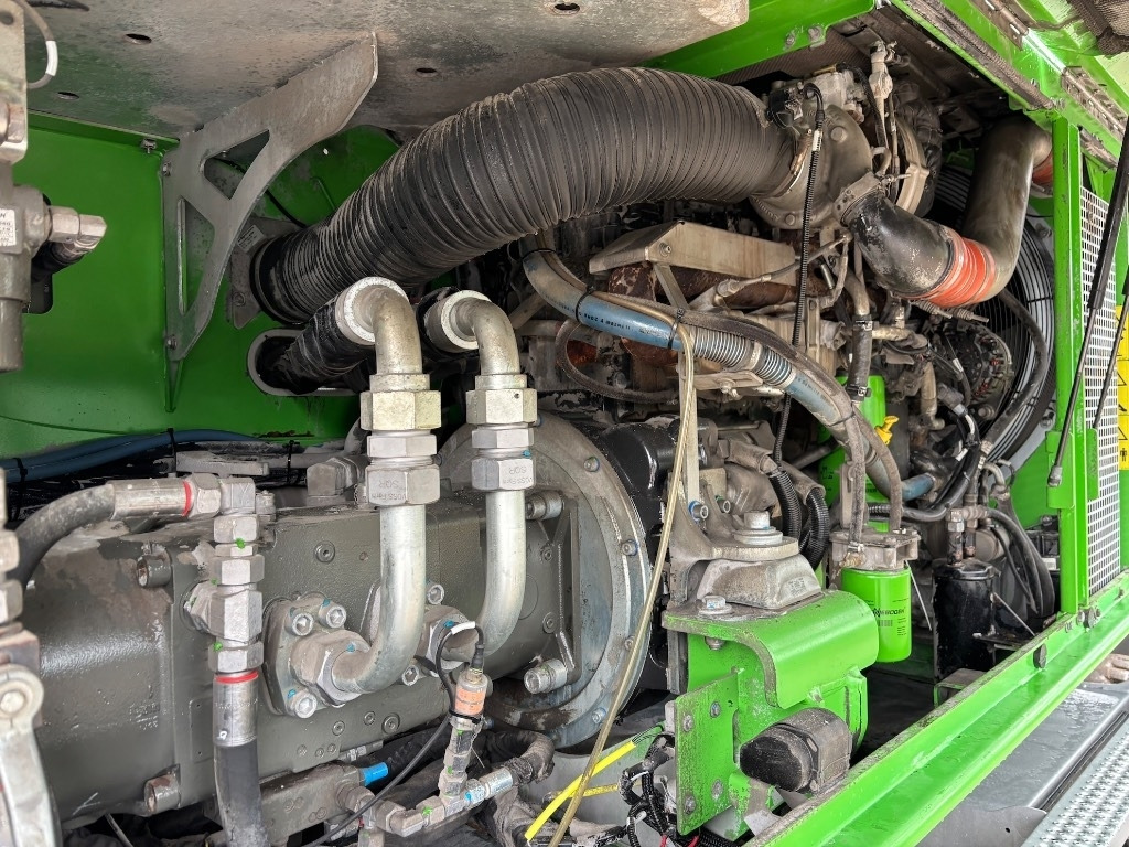 Hulladék kotró Sennebogen 835 M - 835 E - 835E - 835M: 32 kép. Hulladék kotró Sennebogen 835 M - 835 E - 835E - 835M: 32 kép.