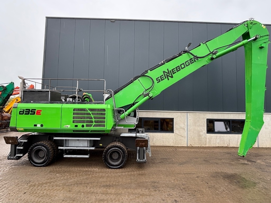 Hulladék kotró Sennebogen 835 M - 835 E - 835E - 835M: 12 kép. Hulladék kotró Sennebogen 835 M - 835 E - 835E - 835M: 12 kép.