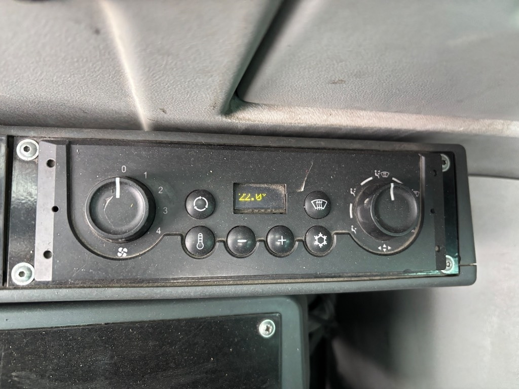 Hulladék kotró Sennebogen 835 M - 835 E - 835E - 835M: 27 kép. Hulladék kotró Sennebogen 835 M - 835 E - 835E - 835M: 27 kép.