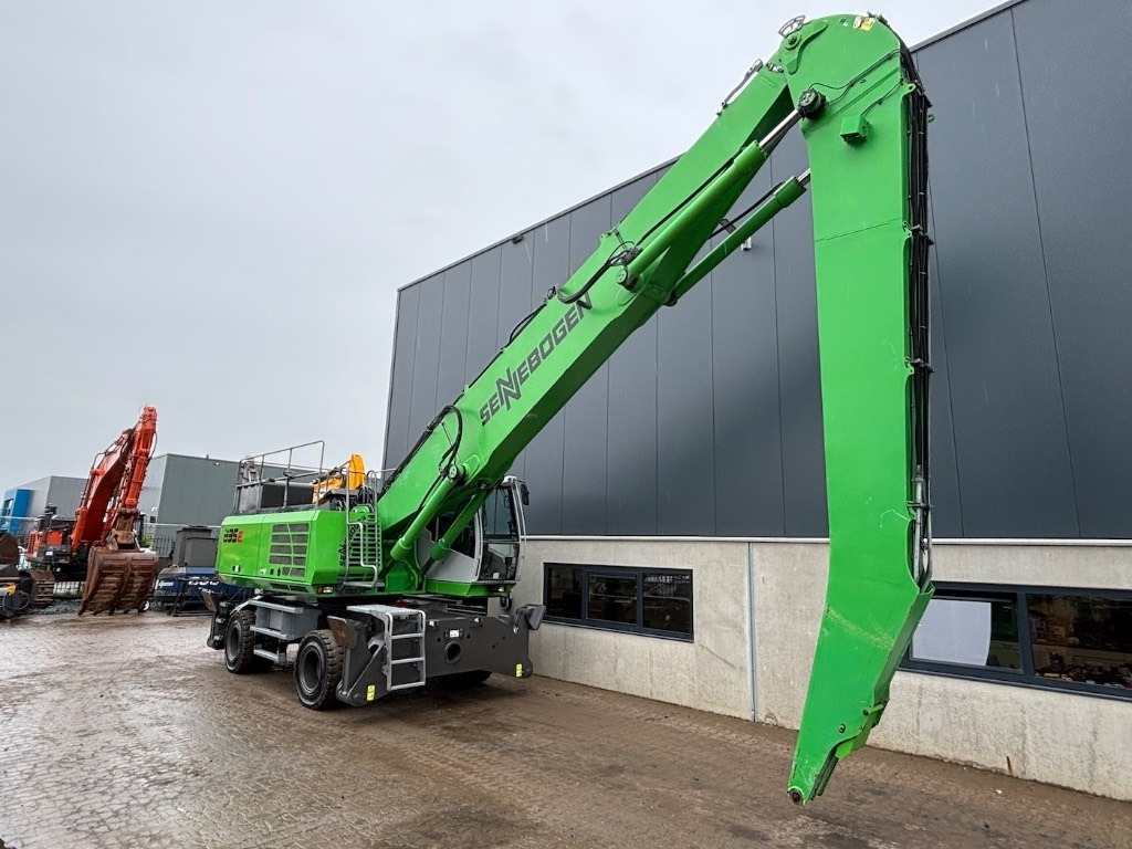 Hulladék kotró Sennebogen 835 M - 835 E - 835E - 835M: 13 kép. Hulladék kotró Sennebogen 835 M - 835 E - 835E - 835M: 13 kép.