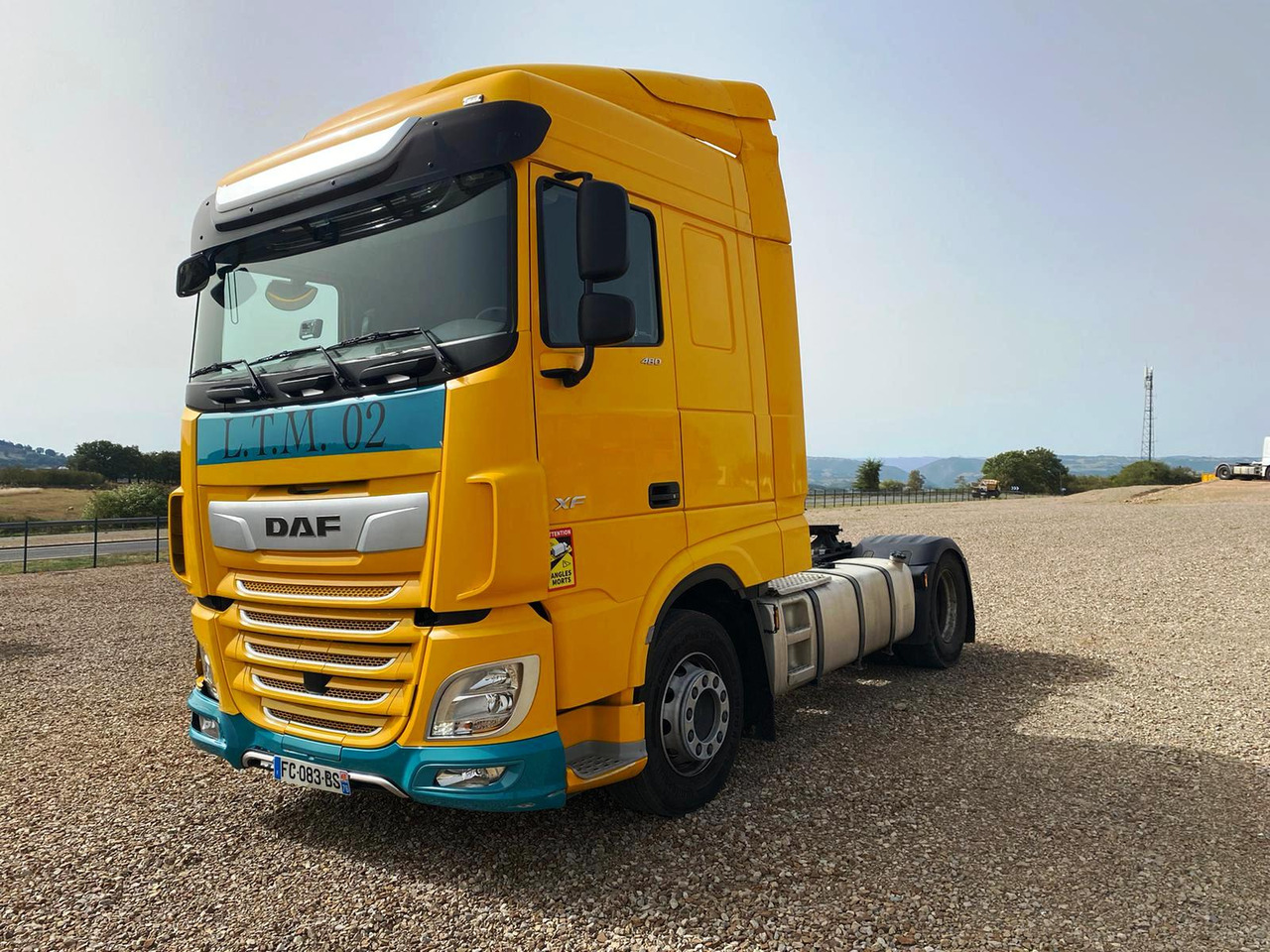 DAF 480 Space Cab - Nyergesvontató: 1 kép. DAF 480 Space Cab - Nyergesvontató: 1 kép.