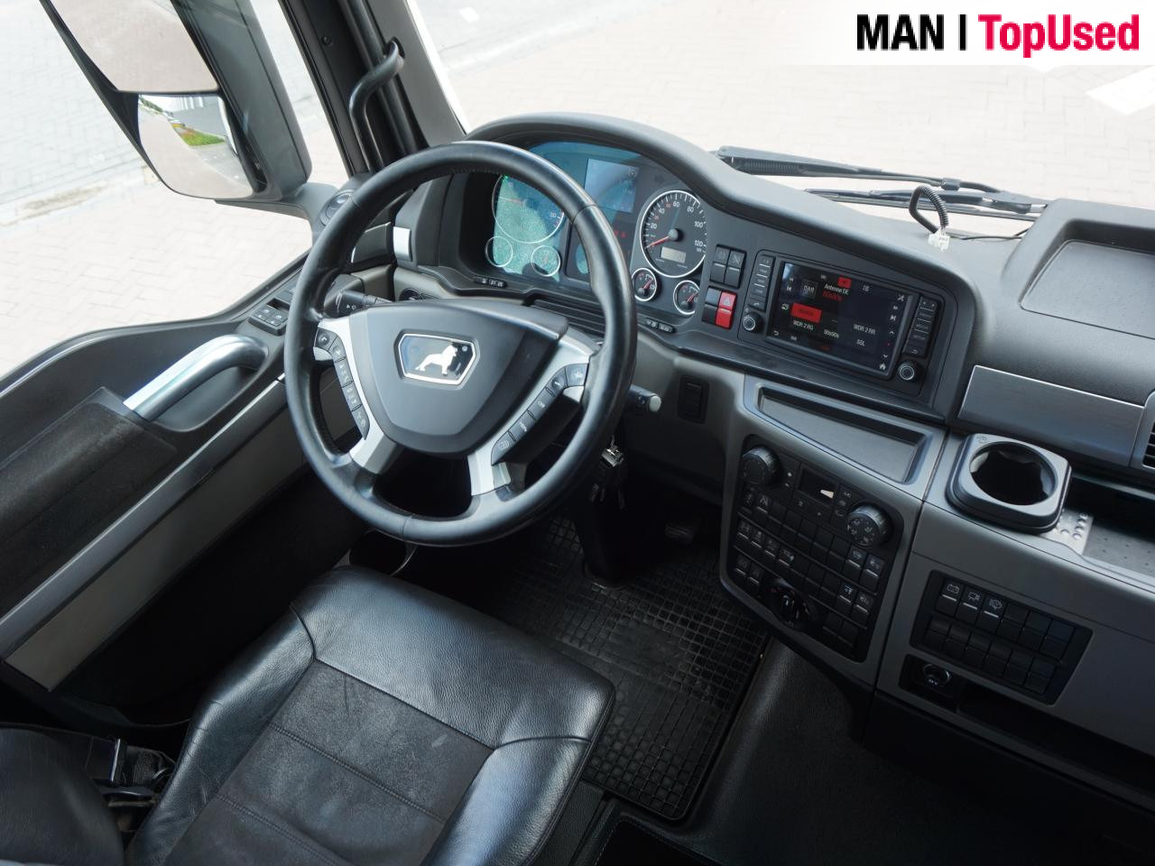 MAN TGX 26.510 6X2-4 LL / BDF / Lift-Axle / Euro 6 - Cserefelépítményes teherautó: 5 kép. MAN TGX 26.510 6X2-4 LL / BDF / Lift-Axle / Euro 6 - Cserefelépítményes teherautó: 5 kép.
