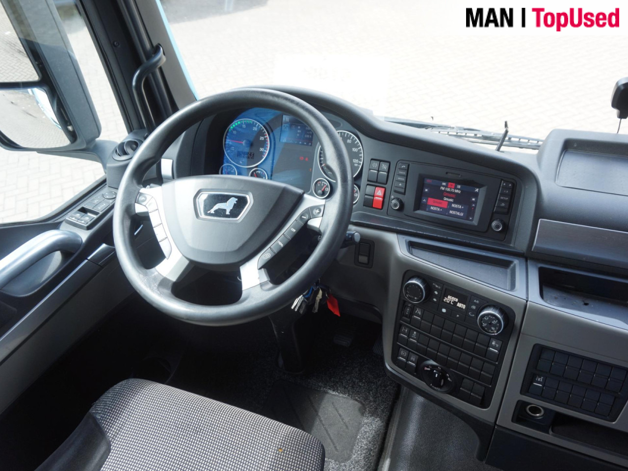 MAN TGX 18.420 4X2 BLS / PTO / EURO 6 - Nyergesvontató: 3 kép. MAN TGX 18.420 4X2 BLS / PTO / EURO 6 - Nyergesvontató: 3 kép.